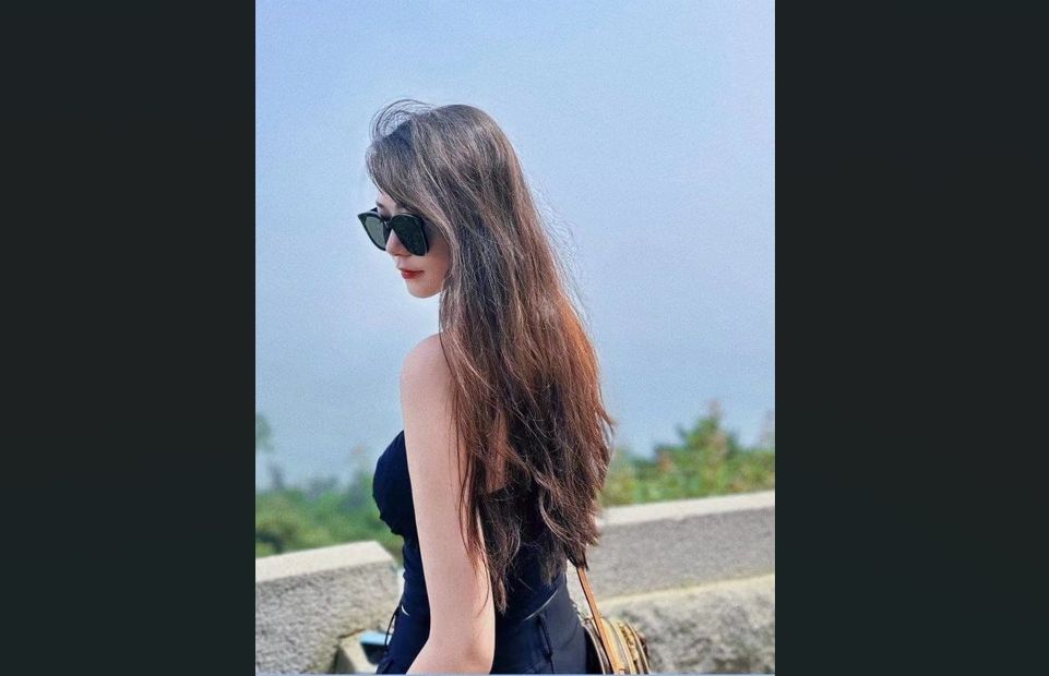 极品身材人妻少妇保养的还挺好的，被猛男爆操