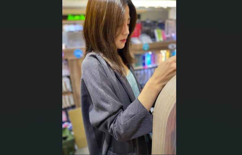 在公司是高冷有气质得领导，晚上在床上就像个听话的母狗不停的索取